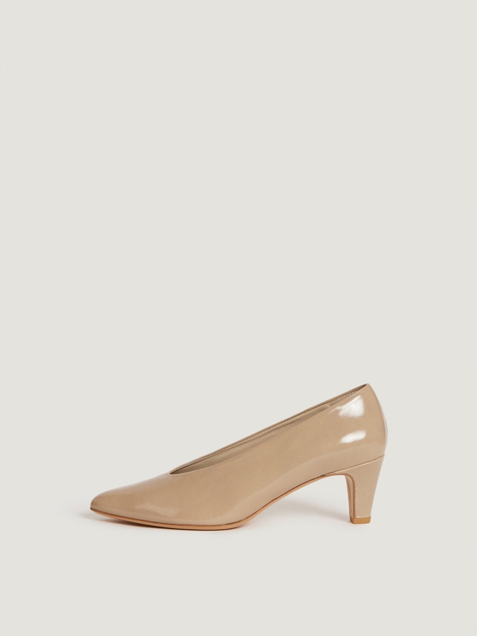 Rouje, 250 eur

