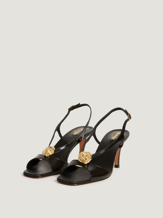 Rouje, 250 eur
Rouje, 250 eur