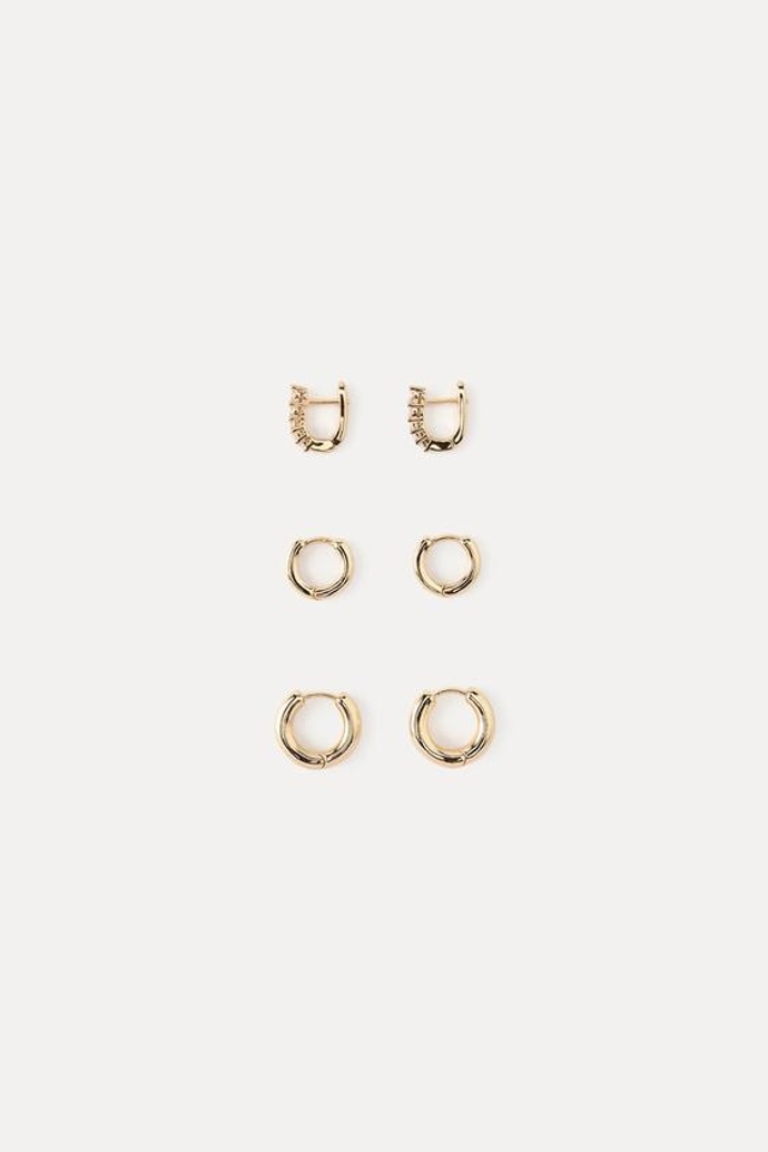 Sada náušnic, Zara, 399 Kč
Sada náušnic, Zara, 399 Kč