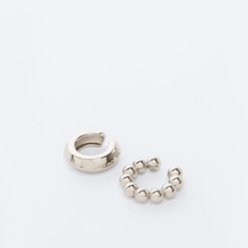 Set of 2 metal ear cuffs, Max Mara, 5600 Kč
