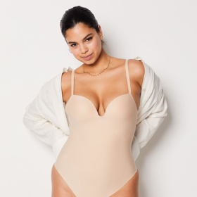 Silně zpevňující body, Etam, 1099 Kč
