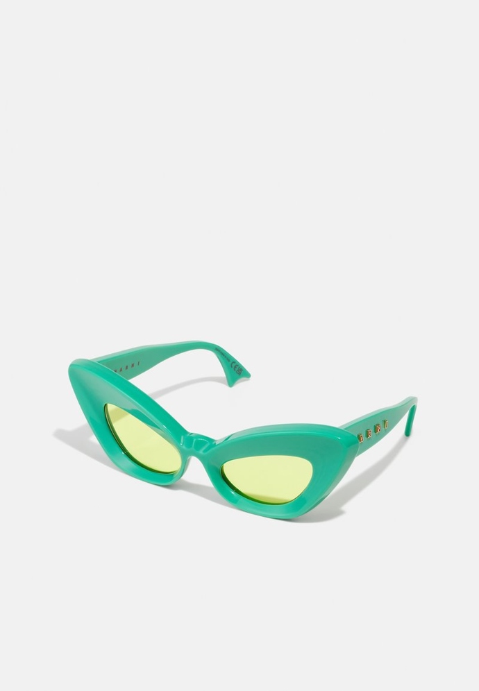 Sluneční brýle Caelicola Unisex, Marni, 4320 Kč
Sluneční brýle Caelicola Unisex, Marni, 4320 Kč