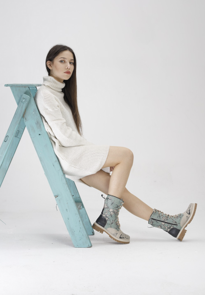 Dámské šněrovací kotníkové boty Goby, boho styl, 2090 Kč

