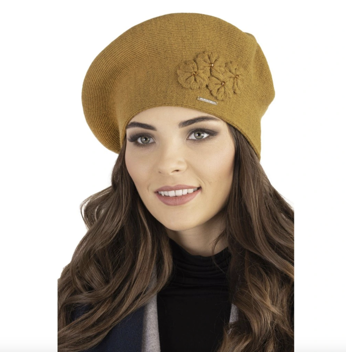 Dámský baret Vivisence, mnoho různých barev. Leontýna.cz, 689 Kč
