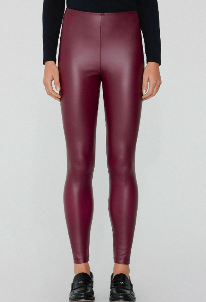 Kožené legíny, Tezenis, 549 Kč
Kožené legíny, Tezenis, 549 Kč