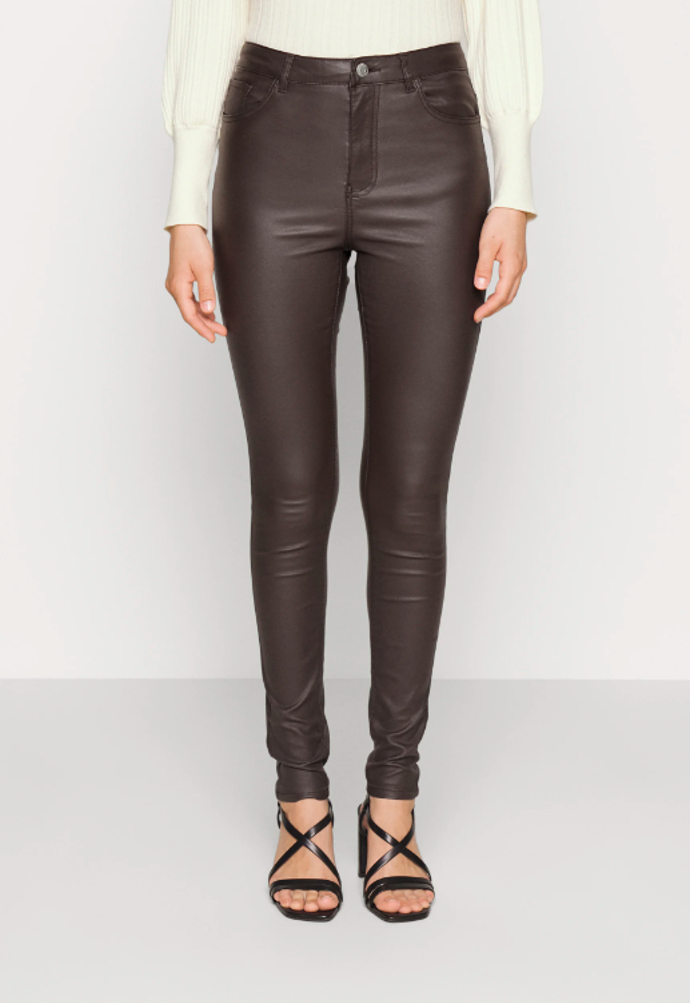 Kožené legíny, Vero Moda, 960 Kč
Kožené legíny, Vero Moda, 960 Kč