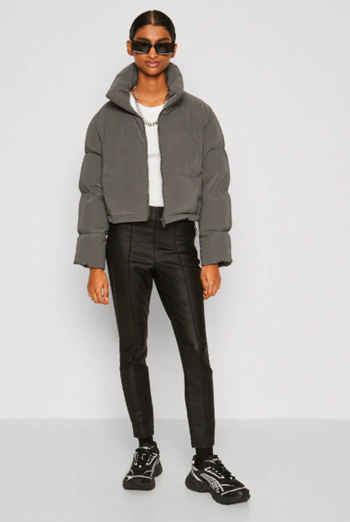 Kožené legíny, Vero Moda Petite, 840 Kč
Kožené legíny, Vero Moda Petite, 840 Kč