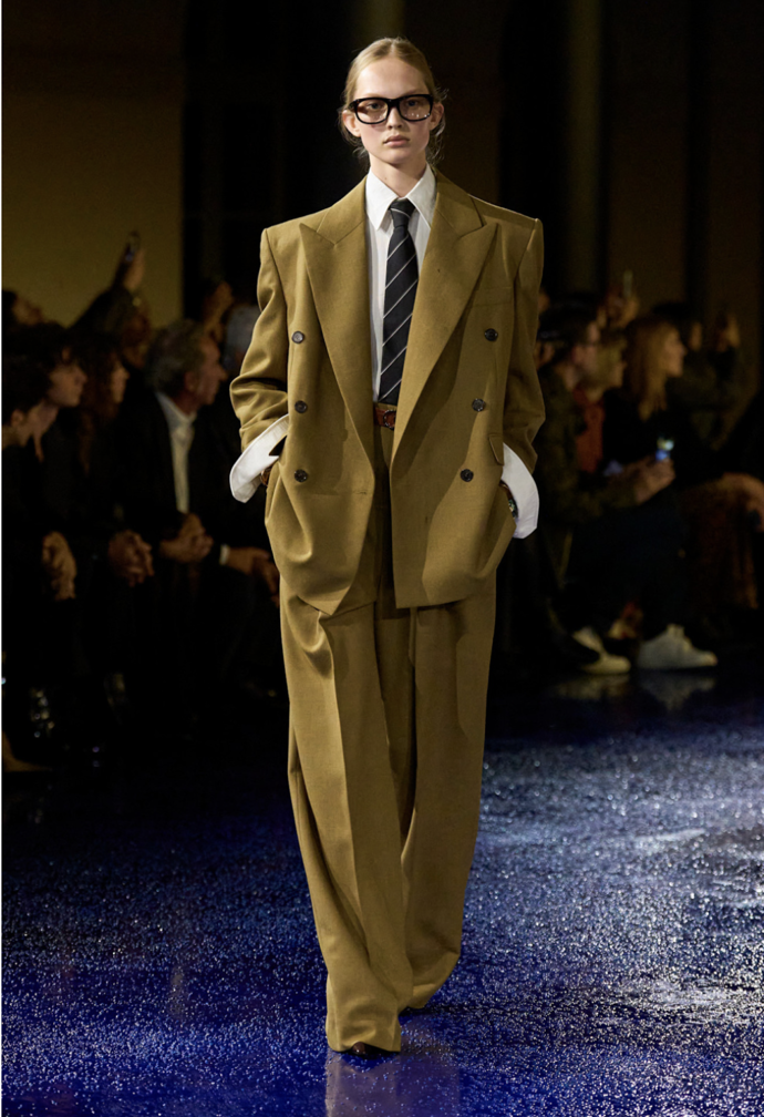 Kolekce Saint Laurent jaro/léto 2025
Kolekce Saint Laurent jaro/léto 2025