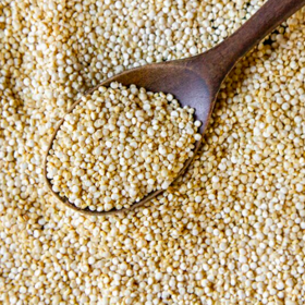 Quinoa se řadí mezi kvalitní sacharidy.
