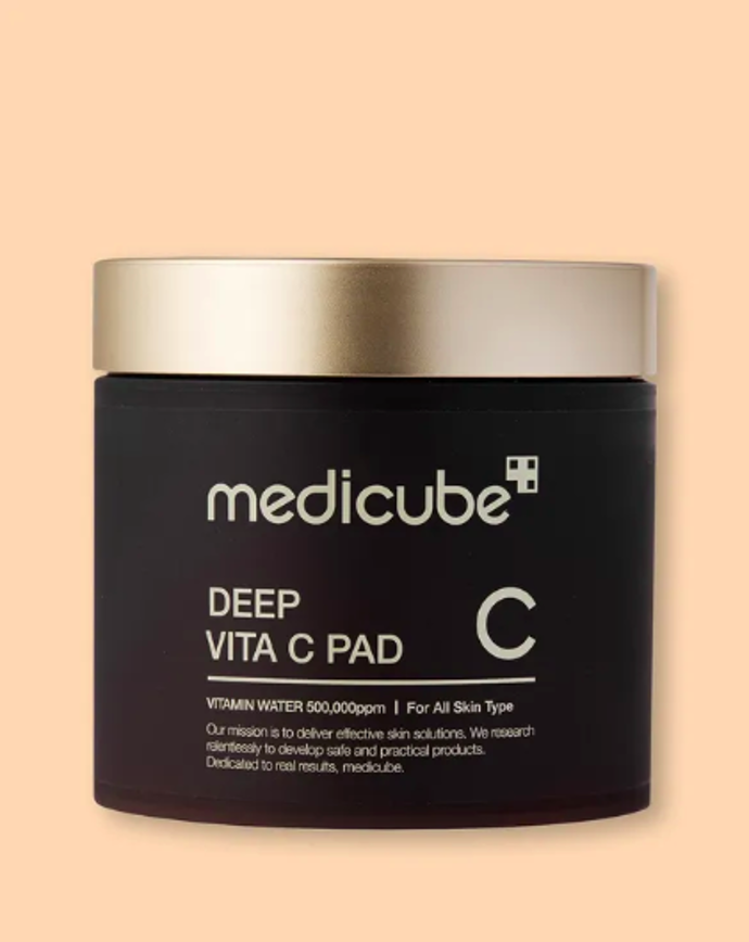 Rozjasňující pleťové polštářky Deep Vita C Pad, Medicube, 749 Kč
