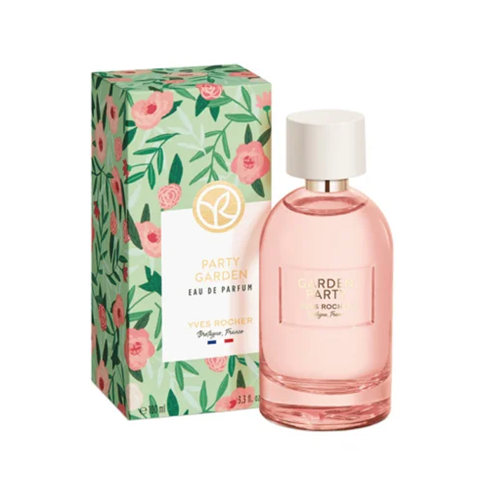Prožijte čas v zahradě provoněné vůní kvetoucích růží. Parfémová voda Garden Party 100 ml, 1590 Kč
