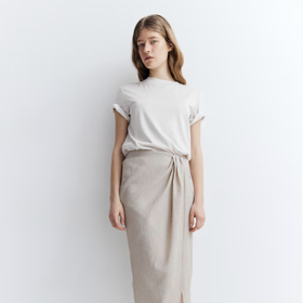 midi sukně ze strukturovaného úpletu s křížením, H&M, 479 Kč
