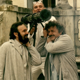 Zahráli si spolu třeba ve filmu Jáchyme, hoď ho do stroje. Kdo jsou tito herci?
