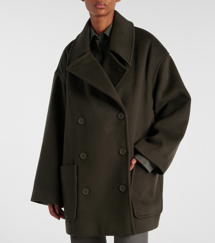 The Frankie Shop, 395 eur
The Frankie Shop, 395 eur