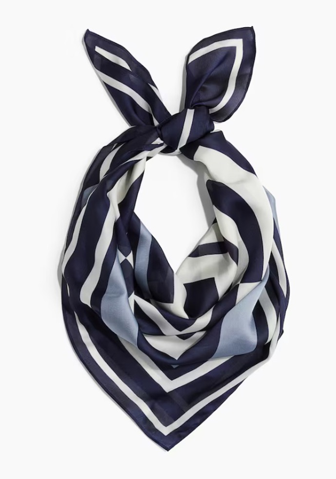 Vzorovaný šátek nejen do vlasů, H&M, 239 Kč
