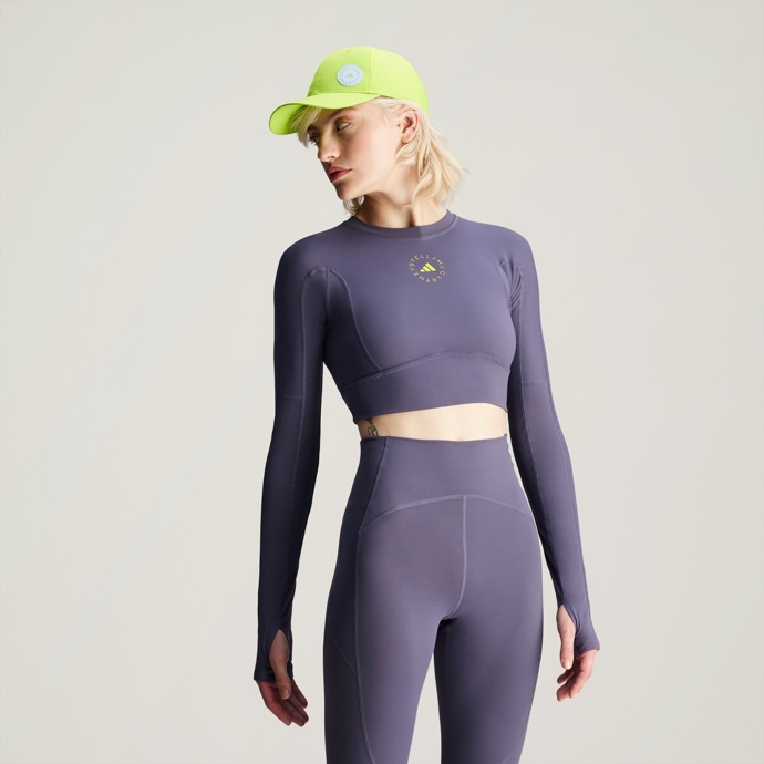 Top, Adidas by Stella McCartney, 2999 Kč
