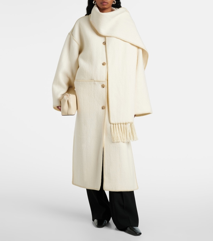 Toteme, 1120 eur
