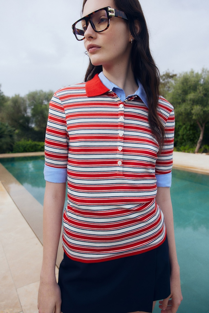 Triko, H&M, 359 Kč
Triko, H&M, 359 Kč