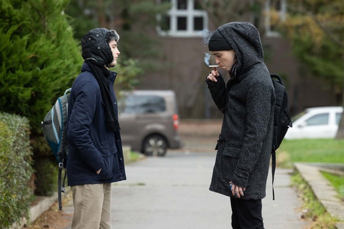 Nekonečný seriál Ulice sleduje dramatické osudy několika rodin žijících v sousedství
