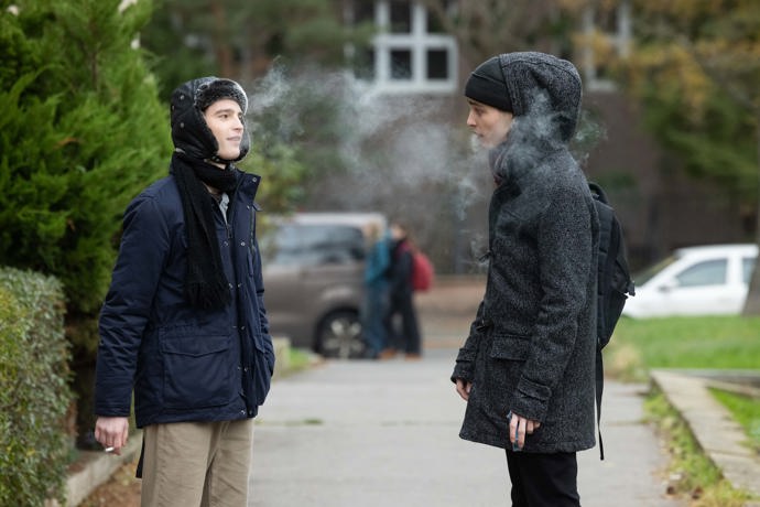 Nekonečný seriál Ulice sleduje dramatické osudy několika rodin žijících v sousedství
