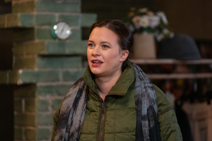 Nekonečný seriál Ulice sleduje dramatické osudy několika rodin žijících v sousedství
