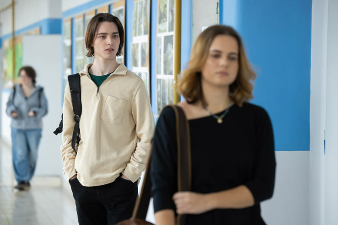 Nekonečný seriál Ulice sleduje dramatické osudy několika spřátelených rodin žijících v sousedství
Nekonečný seriál Ulice sleduje dramatické osudy několika spřátelených rodin žijících v sousedství