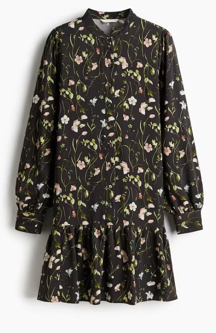 Květované viskózové šaty, H&M, 479 Kč
