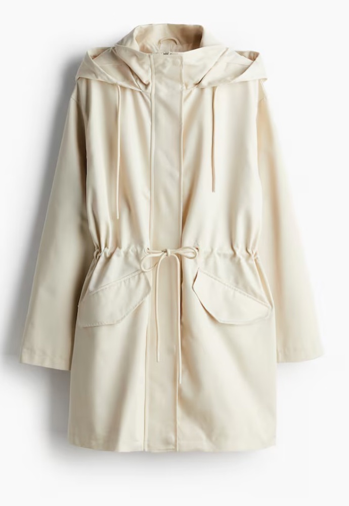 Oversized parka s kapucí, H&M, 1 459 Kč
