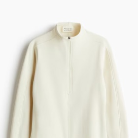 Lyžařský top střední vrstva z materiálu DryMove™, H&M, 959 Kč
