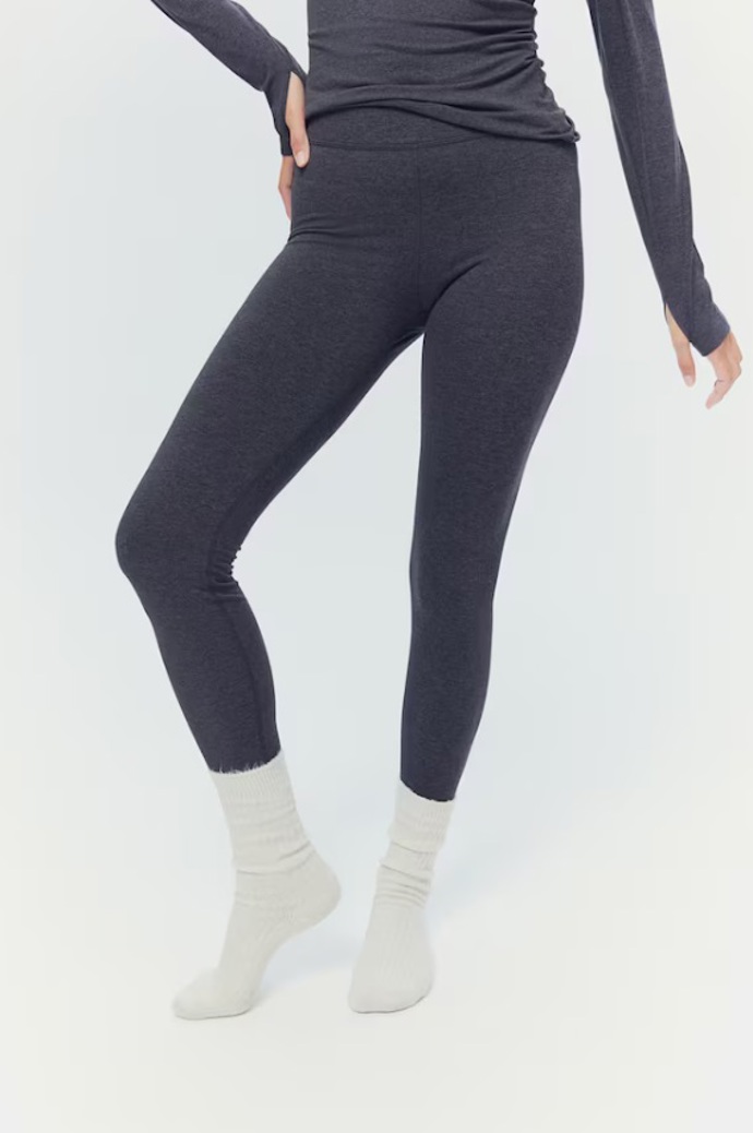 Legíny základní vrstva, H&M, 599 Kč
