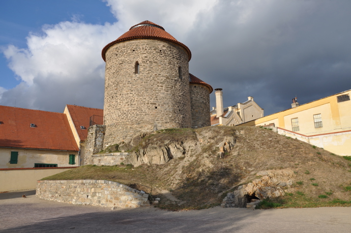 Kam zařadíte tuto rotundu?
Kam zařadíte tuto rotundu?
