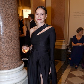 Anna Fialová a její krásná černá róba
