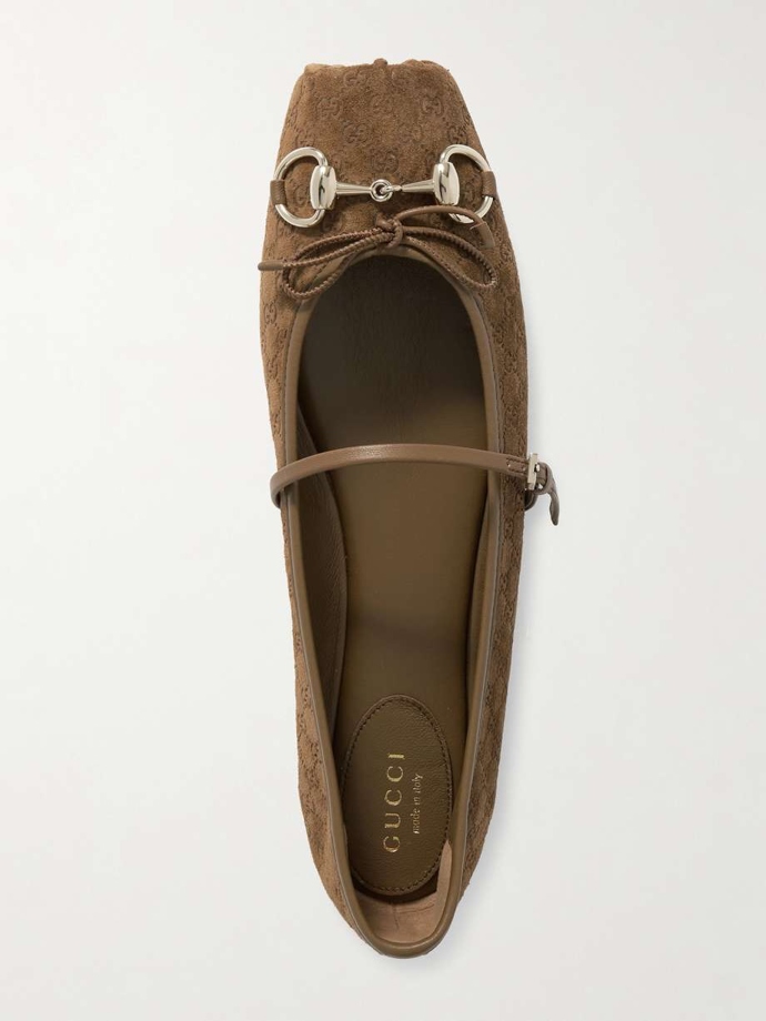 Balerínky se sponou Horsebit-detailed suede ballet flats, Gucci, 802 eur
Balerínky se sponou Horsebit-detailed suede ballet flats, Gucci, 802 eur