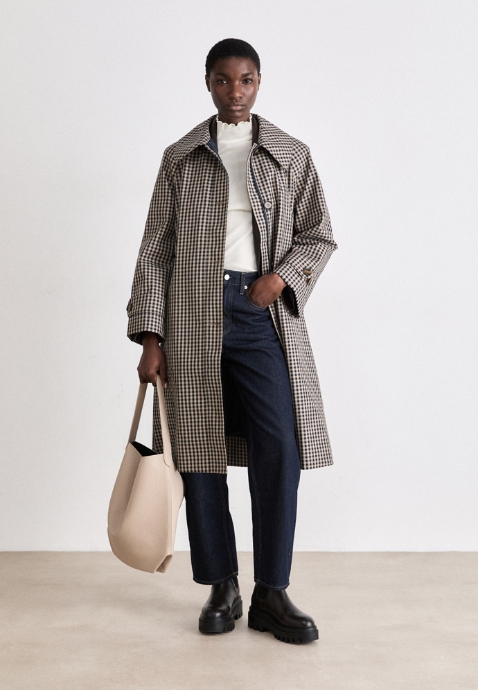 Barbour, 7900 Kč
