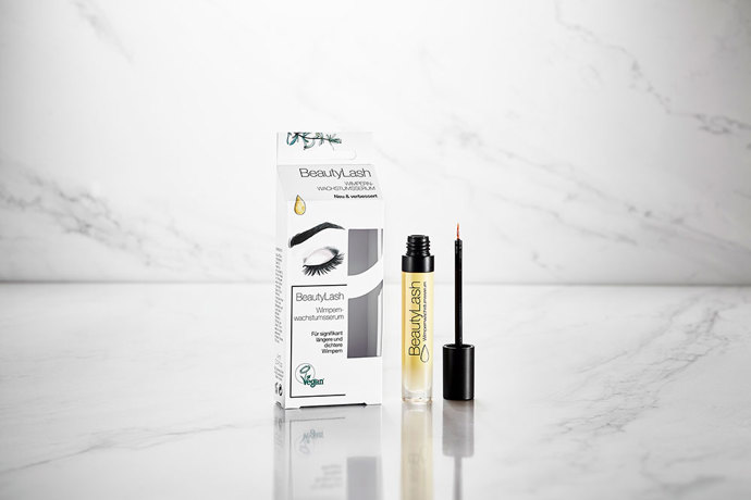 Sérum pro růst řas Vegan BeautyLash,  549 Kč (4 ml), prodává dm
