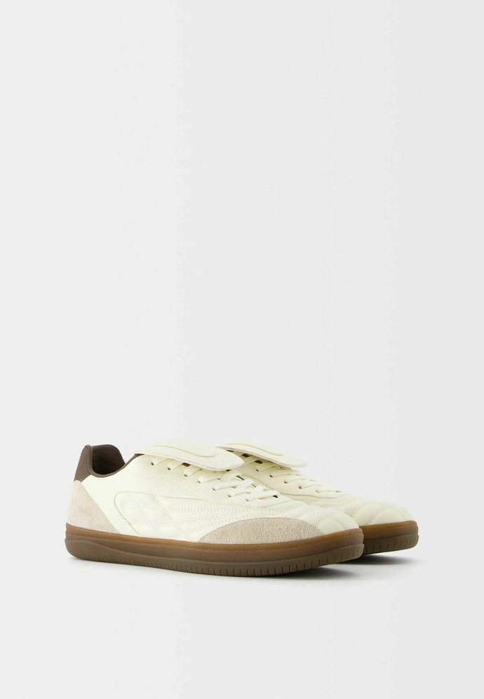 Tenisky, Bershka, 999 Kč
Tenisky, Bershka, 999 Kč