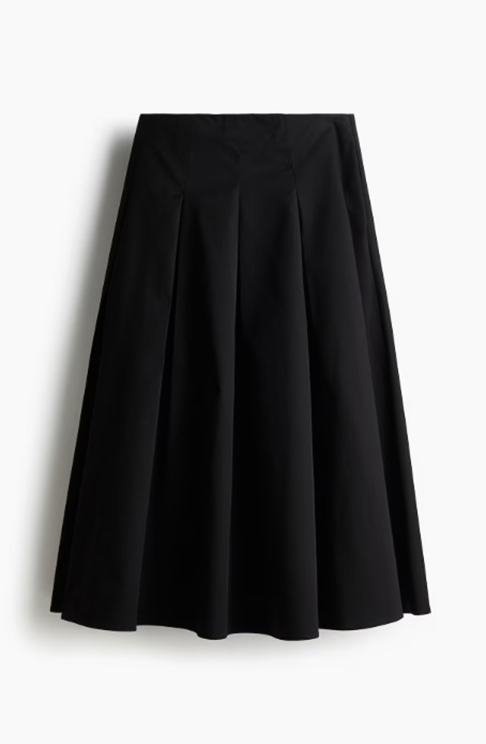 Dlouhá skládaná sukně, H&M, 1 459 Kč
