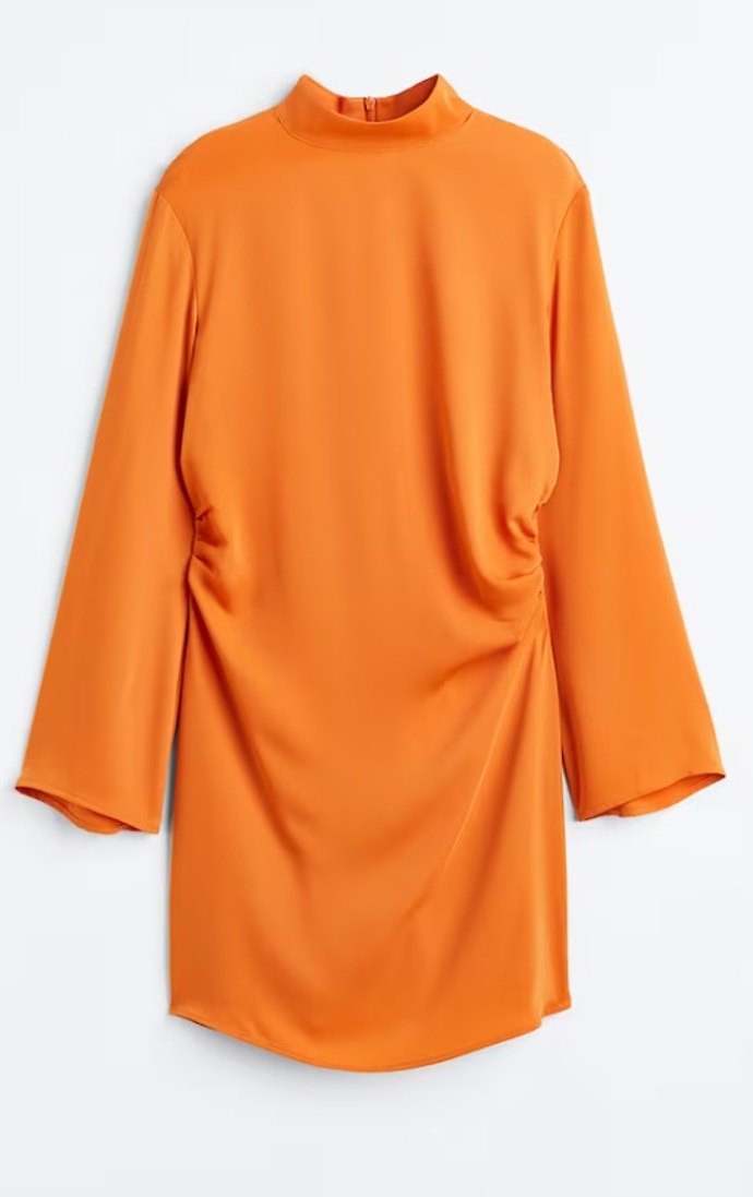 Nabírané šaty, H&M, 549 Kč
