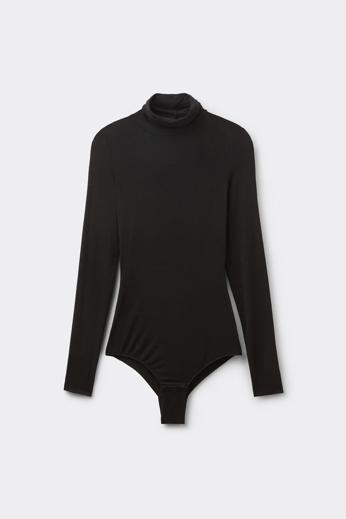 Body s Rolákem z Modalu Ultralight s kašmírem černé, Intimissimi, 949 Kč
Body s Rolákem z Modalu Ultralight s kašmírem černé, Intimissimi, 949 Kč