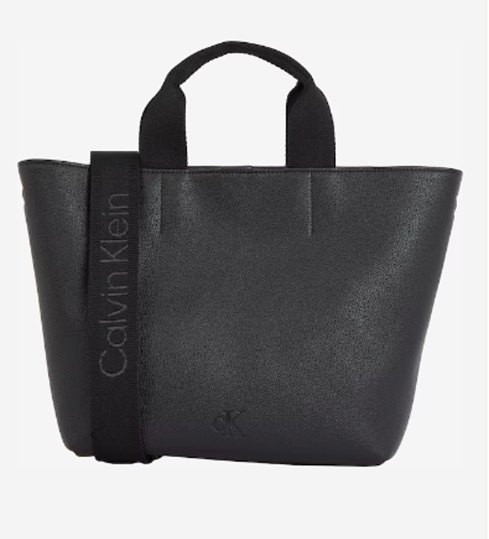 Calvin Klein Jeans Kabelka 4000 Kč
Calvin Klein Jeans Kabelka 4000 Kč