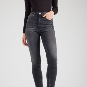 Calvin Klein Jeans Skinny Džíny 2649 Kč
