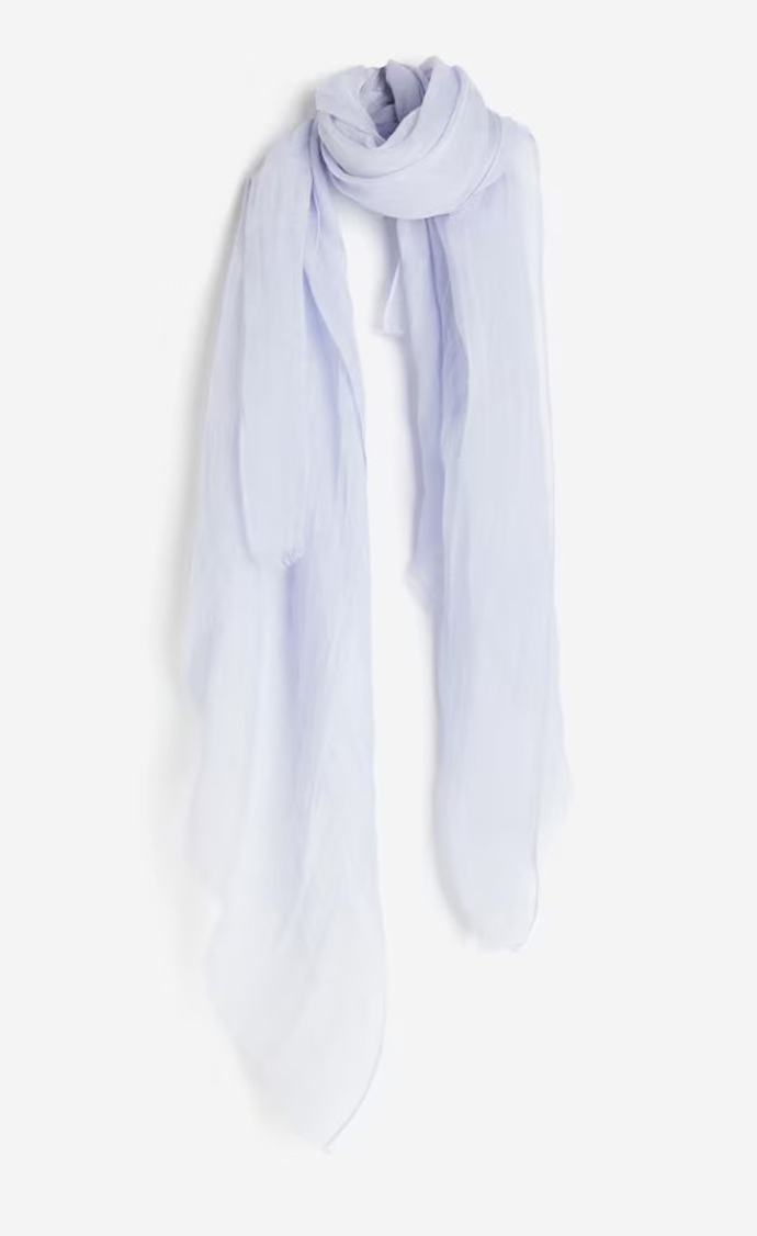 Lněný šál, H&M, 479 Kč
