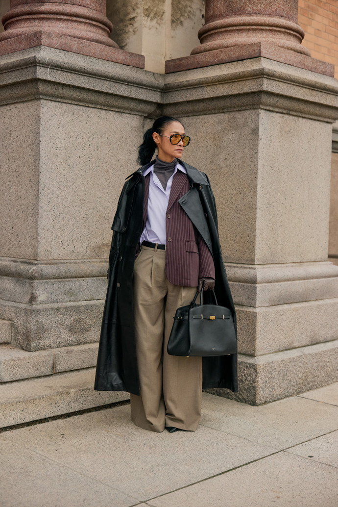 Inspirace, jak nosit nejstylovější brýle roku 2025 – street style z Kodaně
