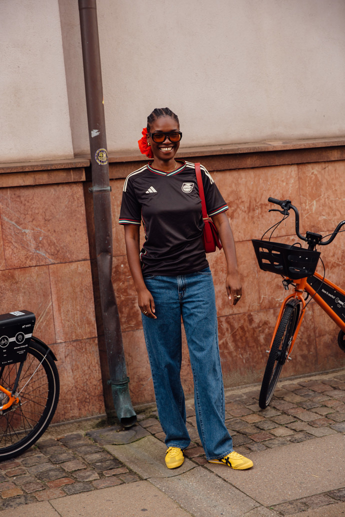 Street Style Copenhagen SS 25
Street Style Copenhagen SS 25