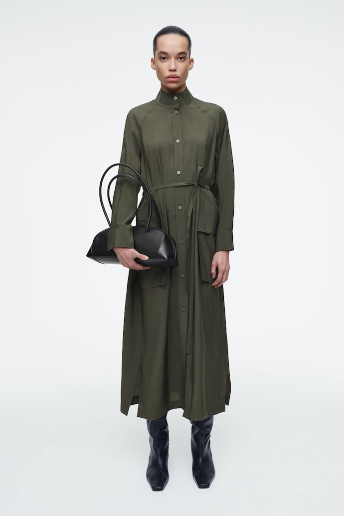 Cos, 135 eur
Cos, 135 eur