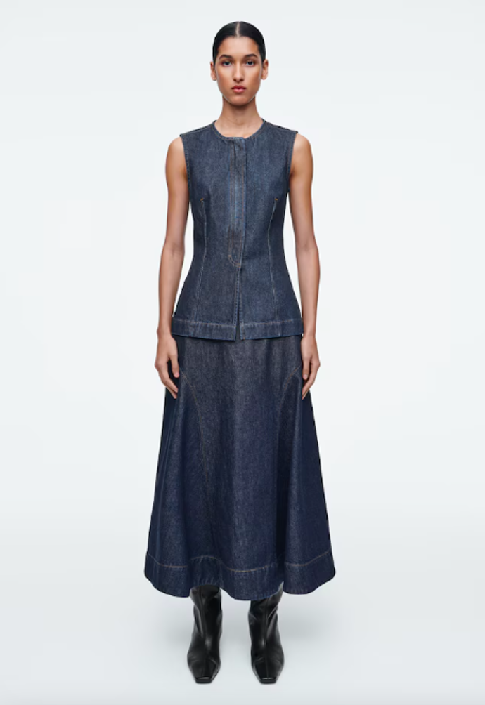 Denimová sukně, COS, 115 eur
Denimová sukně, COS, 115 eur