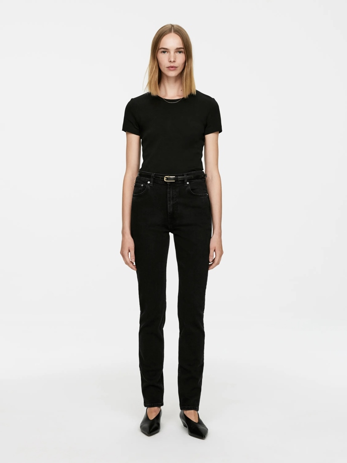 Džíny, Arket, 89 eur
Džíny, Arket, 89 eur