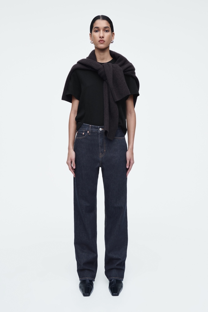 Džíny, Cos, 89 eur
Džíny, Cos, 89 eur