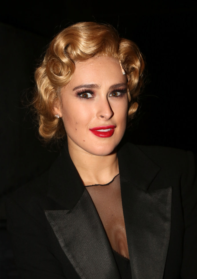 Finger waves
Finger waves