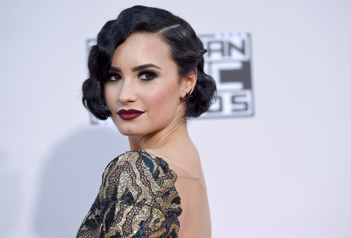 Finger waves
Finger waves